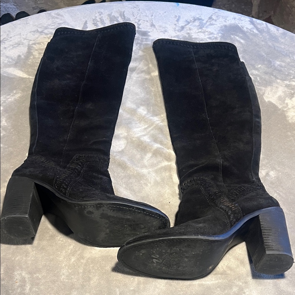 Vince Camutp knee high suede boots. Size 11